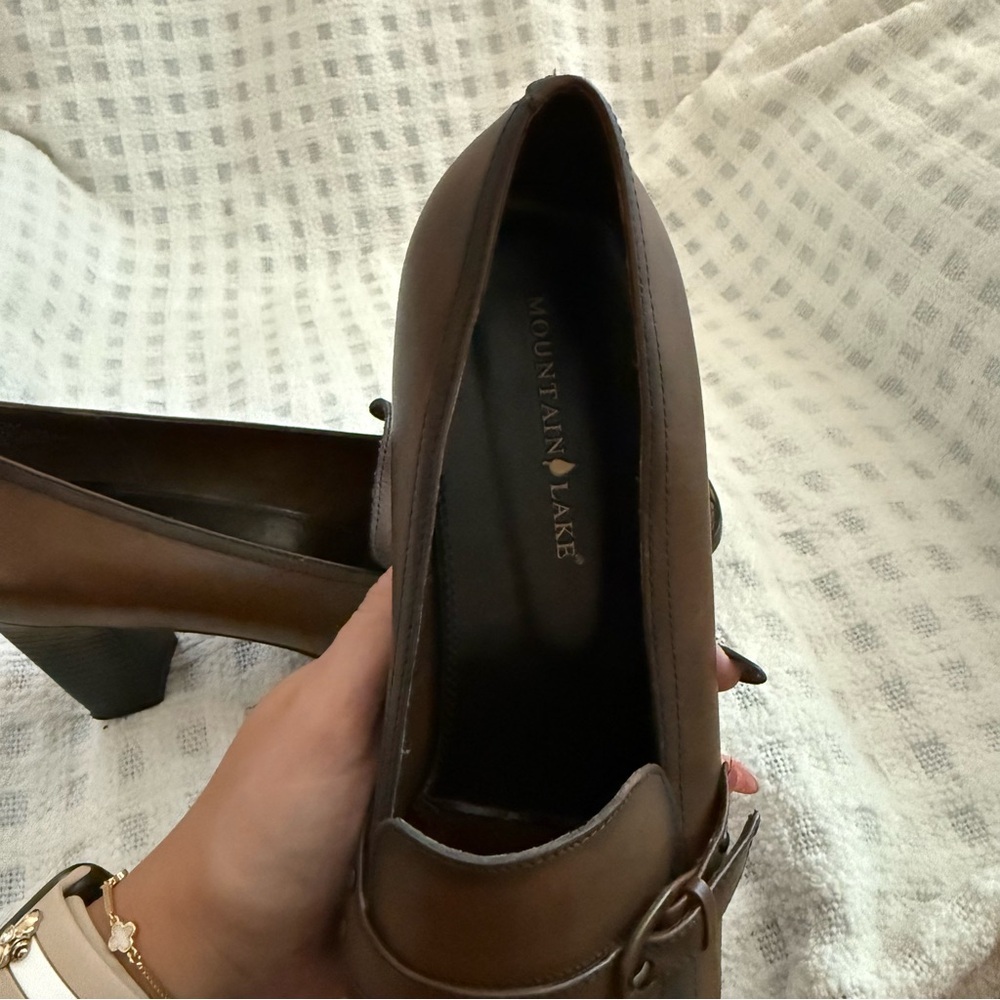 Mountain Lake women’s Brown Leather Loafers with Block Heel - Picture 6 of 8